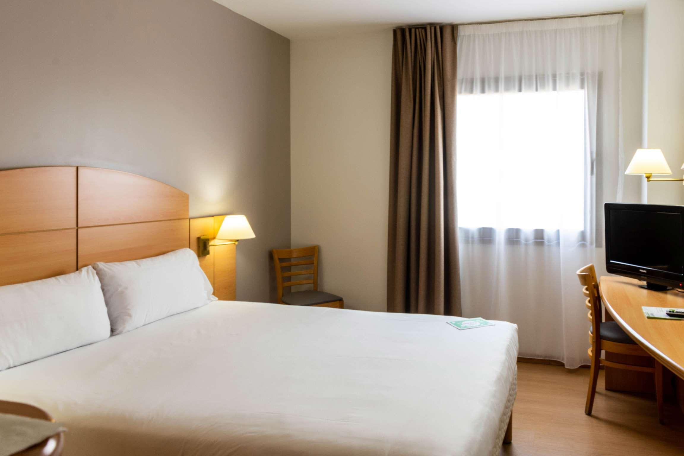Travelodge Madrid Alcalá de Henares Exteriör bild