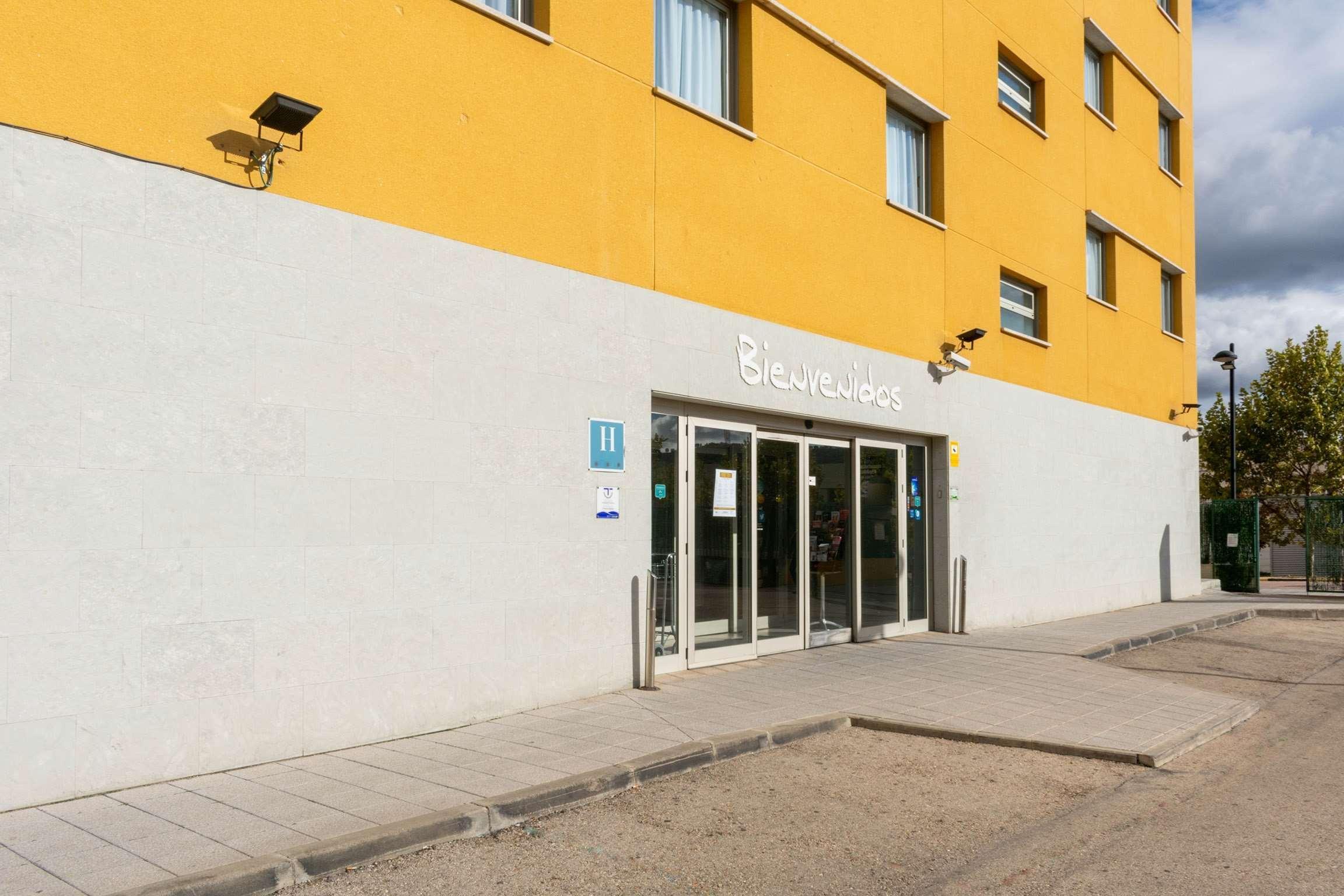 Travelodge Madrid Alcalá de Henares Exteriör bild