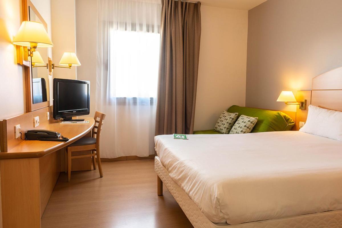 Travelodge Madrid Alcalá de Henares Exteriör bild
