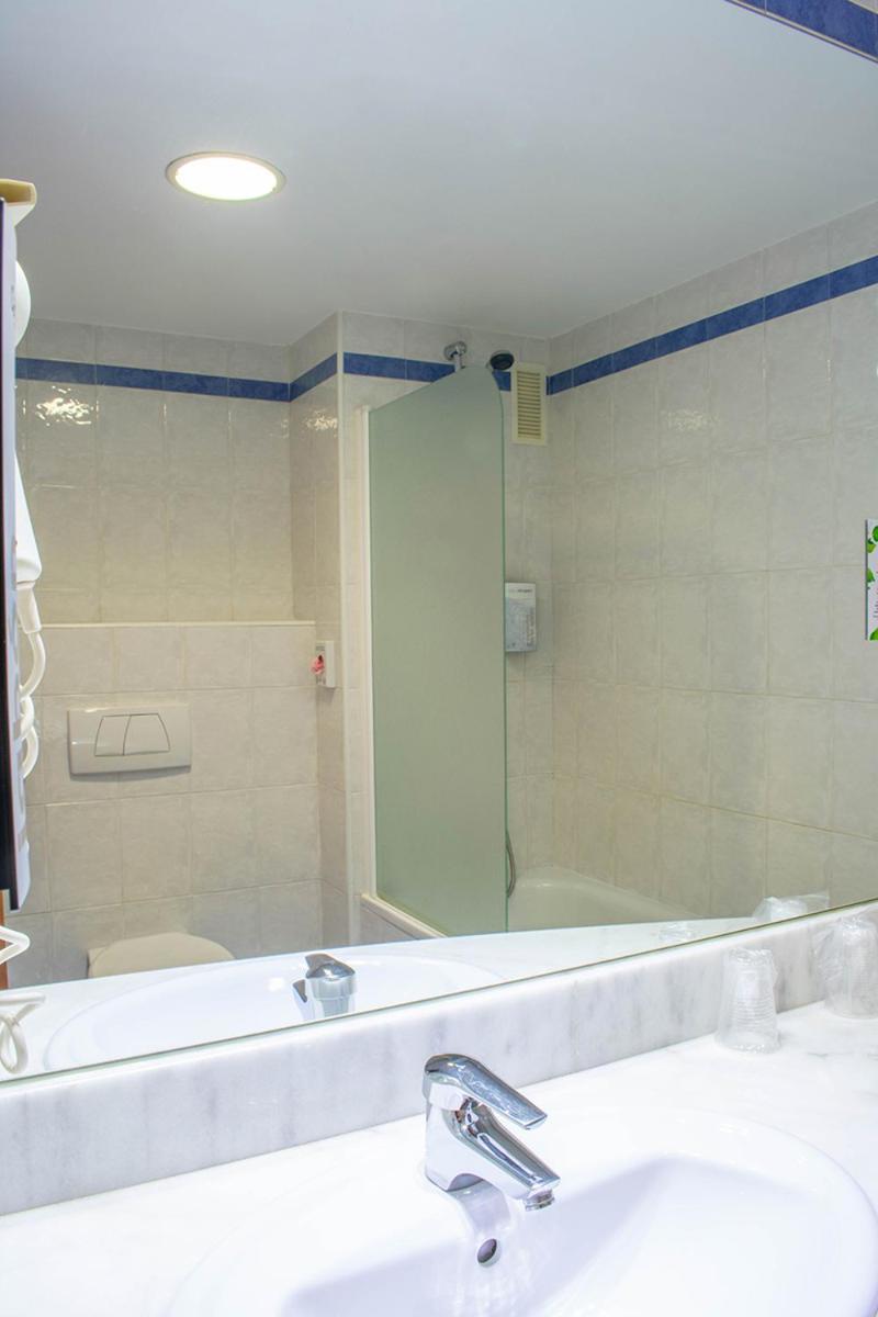 Travelodge Madrid Alcalá de Henares Exteriör bild